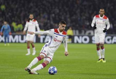 鉴于他的球 鉴于他的球